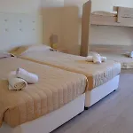Alexandros Hotel