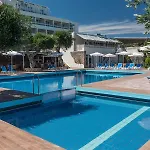 Alexandros Hotel