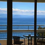 Alexandros Hotel