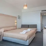 Alexandros Hotel 4*