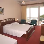 Hotel Alexandros 4*