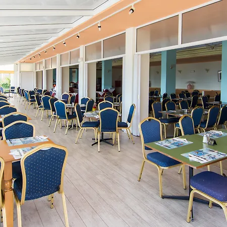 Alexandros Hotel