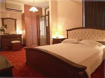 Alexandros Otel