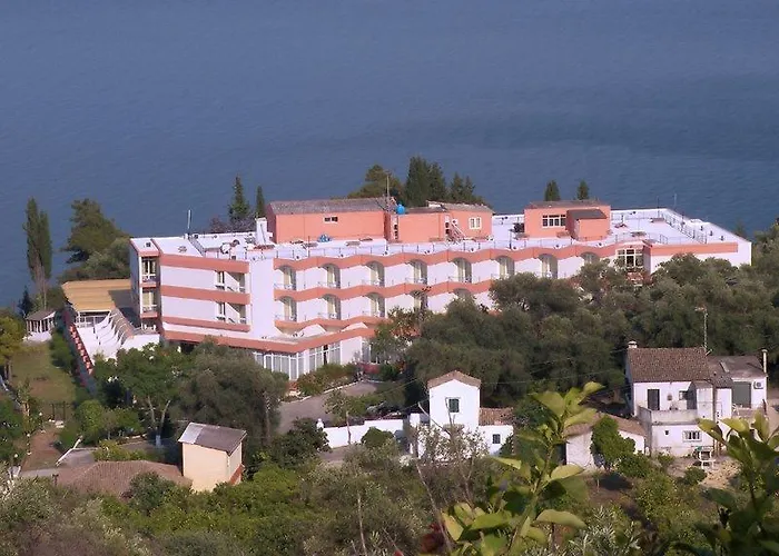 Alexandros Hotel 4*