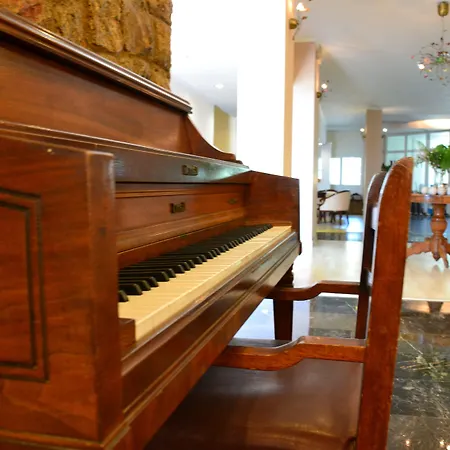 Hotel Alexandros Perama