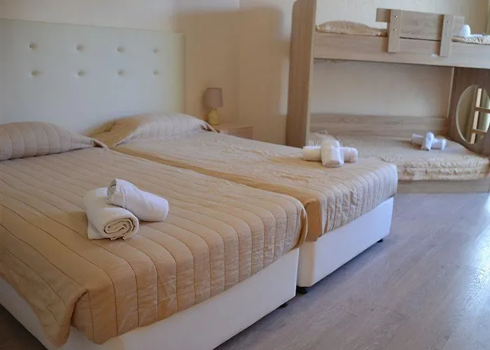 Alexandros Hotel