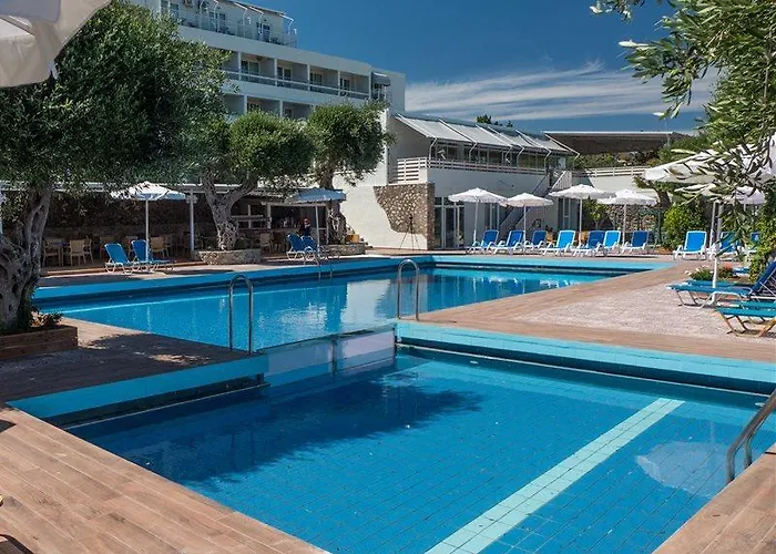 Alexandros Hotel