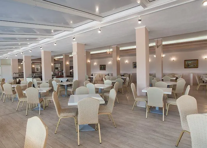 Hotel Alexandros 4*