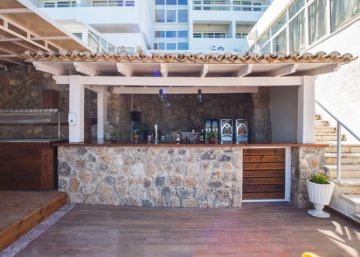 Hotel Alexandros 4*