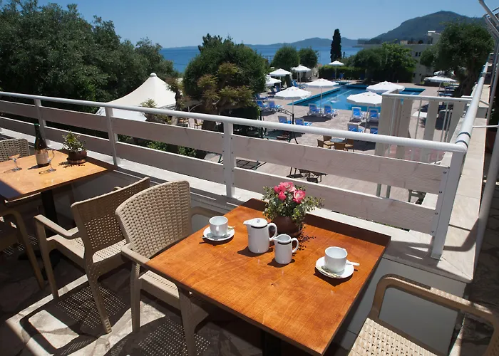 Alexandros Hotel