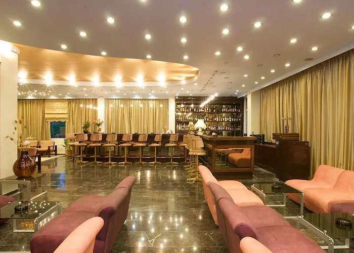 Alexandros Hotel