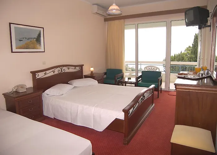 Hotel Alexandros 4*